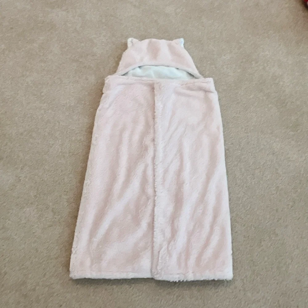 Pottery Barn Kids Faux Fur Kitty Baby Hooded Towel in pink